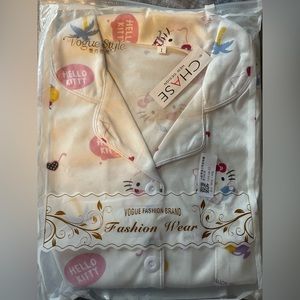 Kawaii HELLO KITTY 
Pajama set. NWT